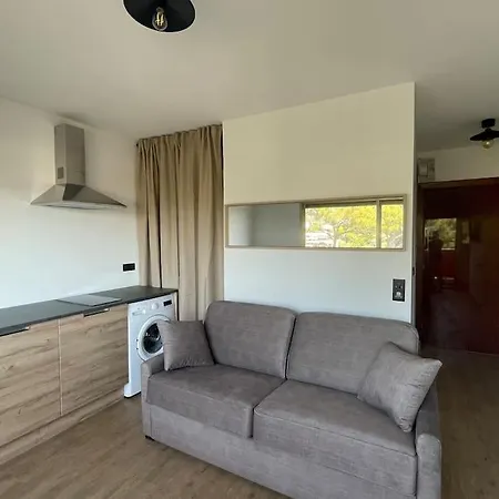 Apartman Studio Neuf Dans Avec Piscine Antibes